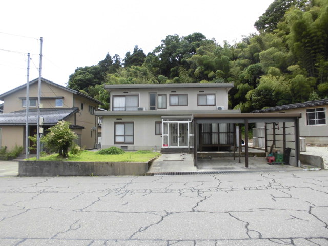 鈴見台三丁目戸建