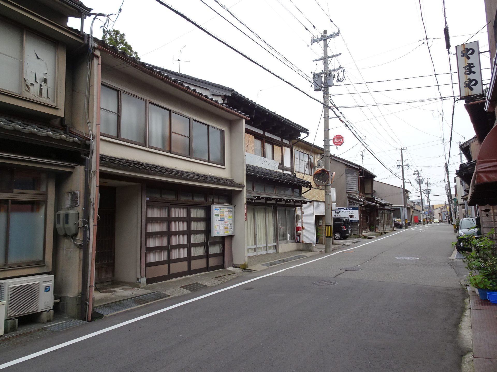 前面道路　約6.5m