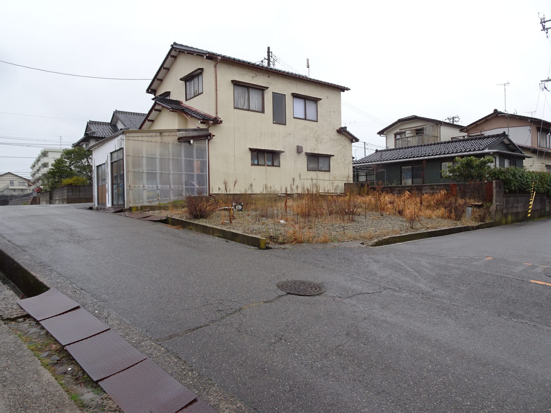 粟崎町三丁目土地