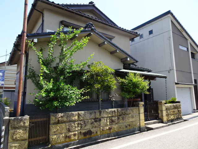 幸町川沿い戸建