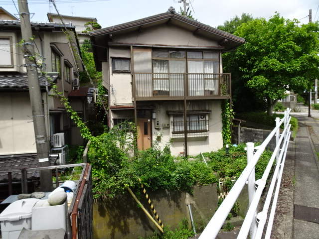 南西道路との高低差有り